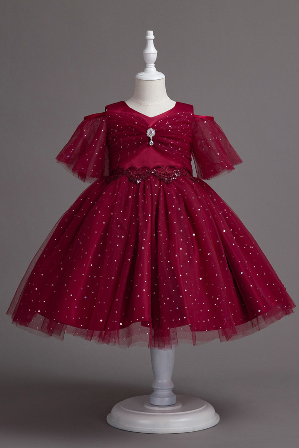 Une ligne de l’épaule Burgundy Tulle Girl Dress