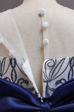 Navy Sans manches Une ligne Broderie Robe pour filles