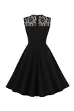 Robe noire swing des années 50 avec dentelle