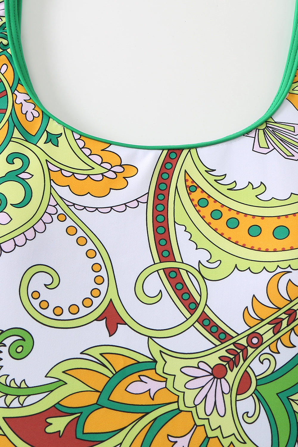 Maillot de bain taille haute imprimé vert d’une pièce avec jupe de plage