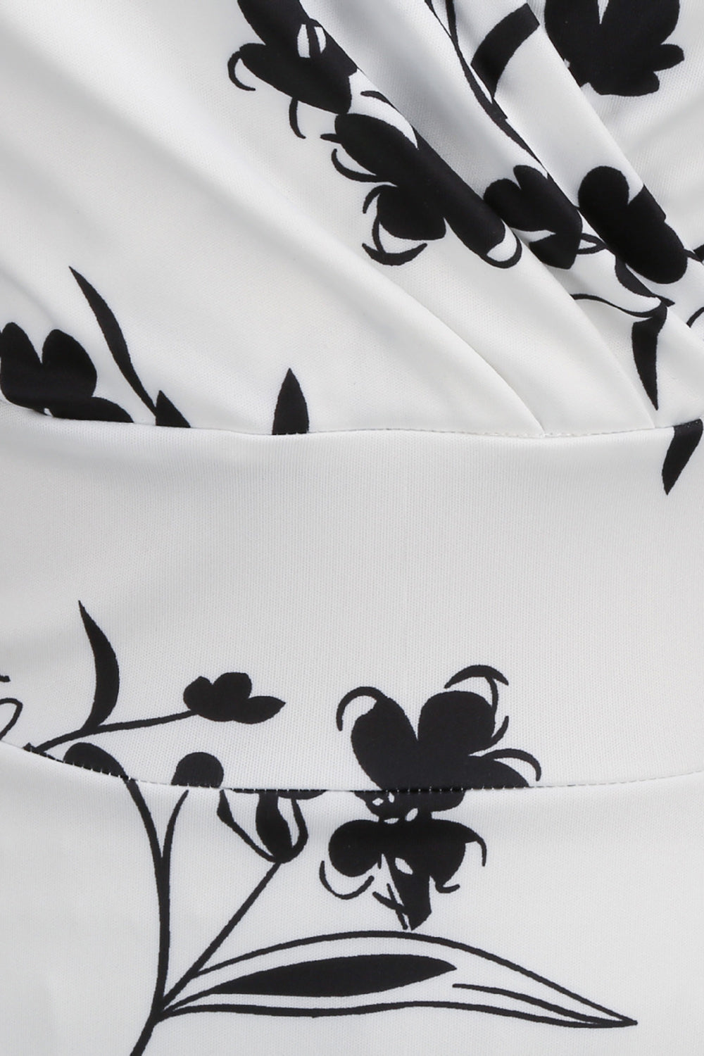 Robe sans manches noir à col V