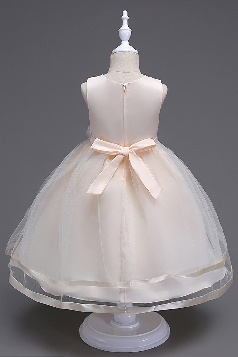 Col bateau Robe de fille blanche en tulle avec arc