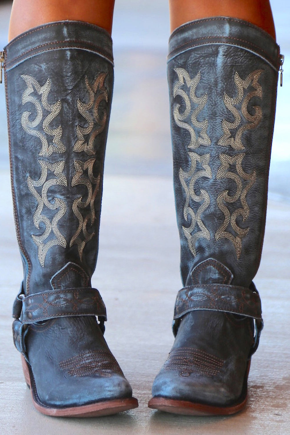 Bottes de cowgirl Boho à mi-mollet brodées bleues