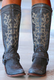 Bottes de cowgirl Boho à mi-mollet brodées bleues