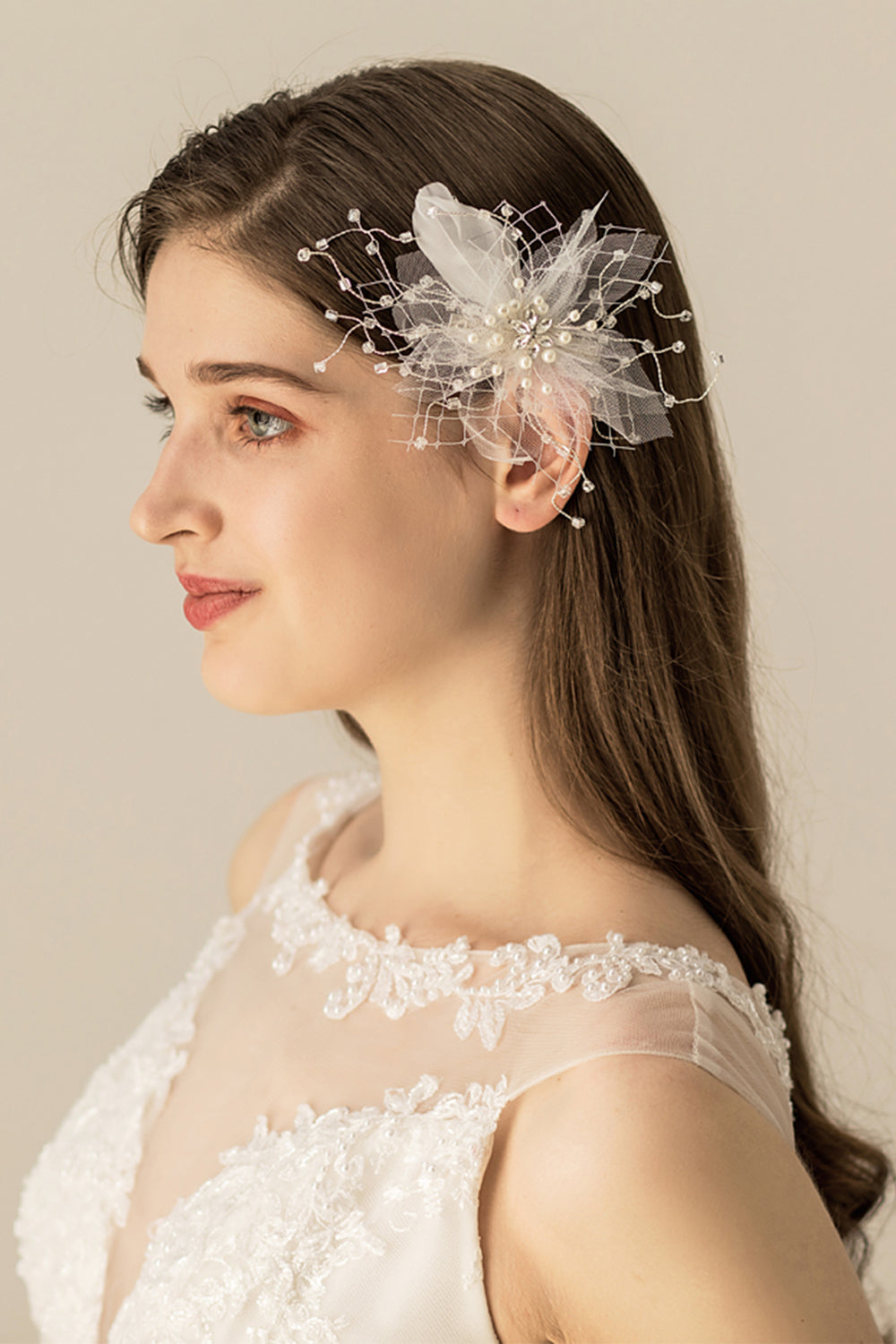 Sweet Feather Yarn Flower Clip à cheveux fait à la main