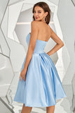 Robe de retour sans bretelles bleu ciel