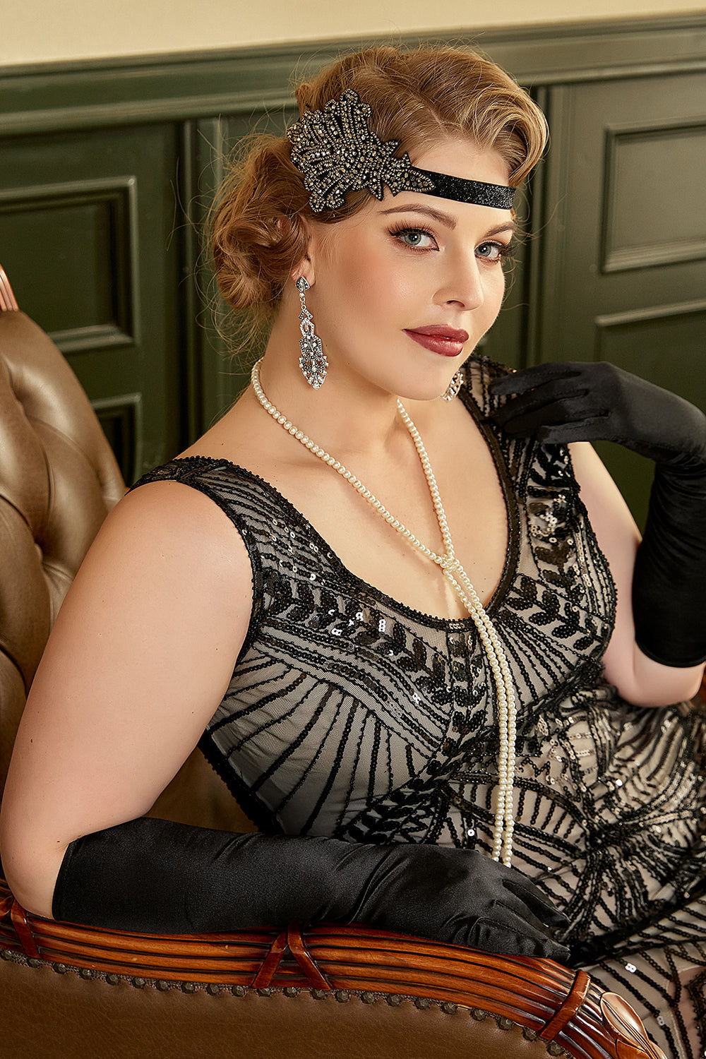 Seven Pieces Collier Gants 1920s Party Accessories Set