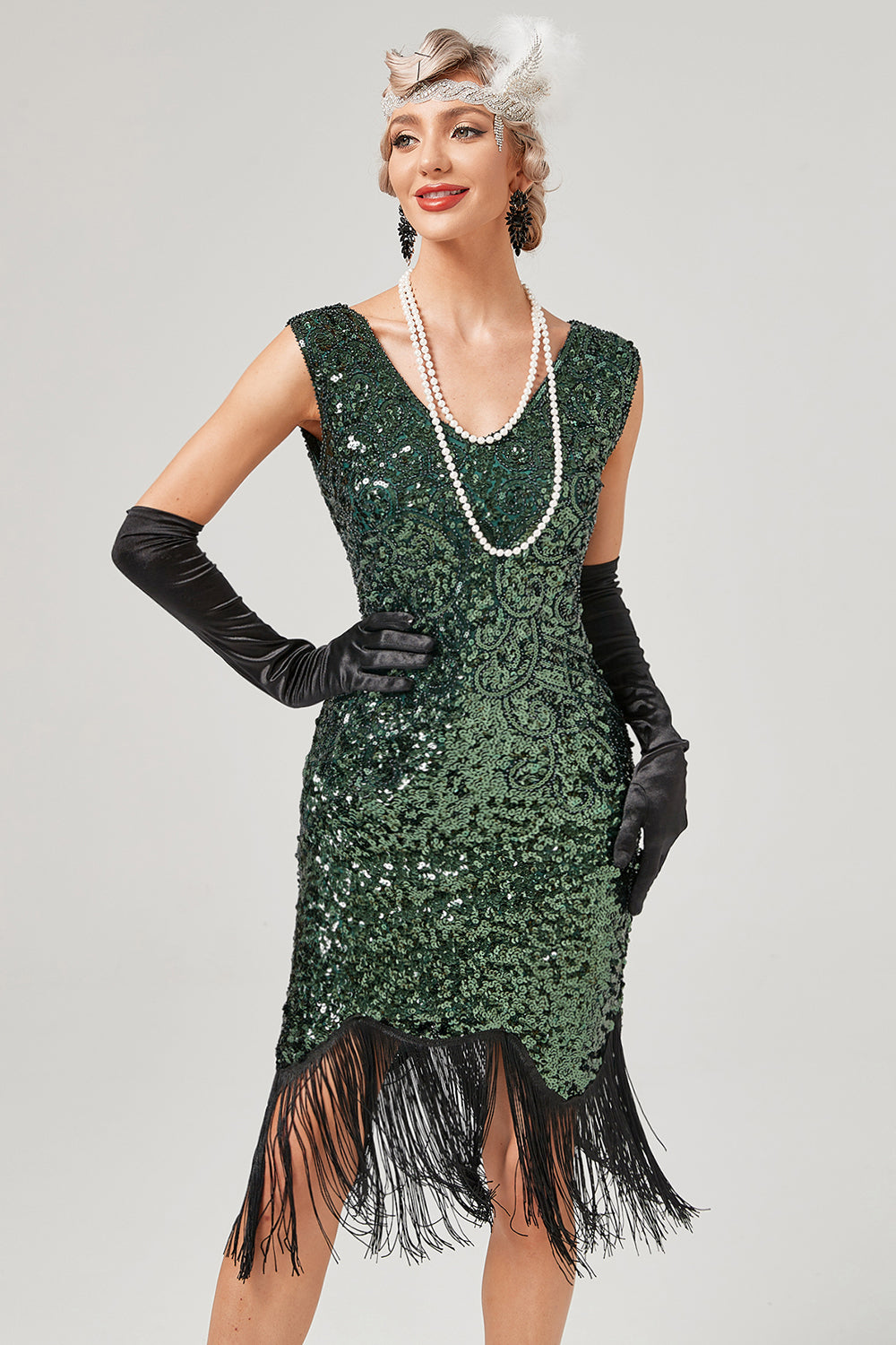 Robe Gatsby à col en V à paillettes vert foncé avec franges