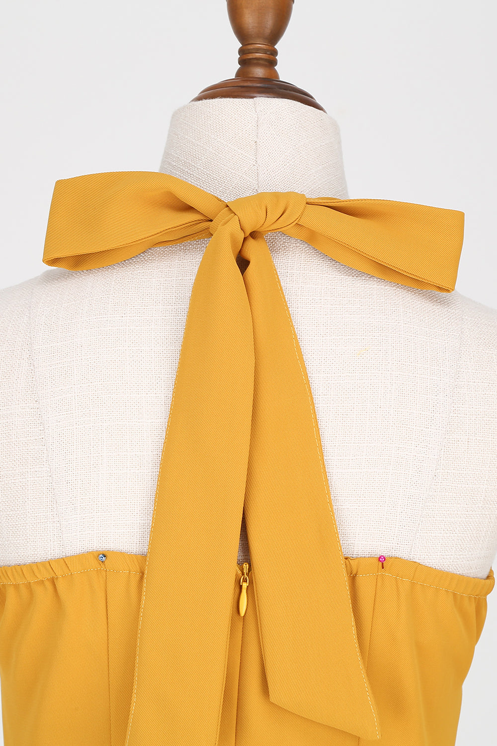 Robe Hepburn Style Halter Neck Bleu Années 50