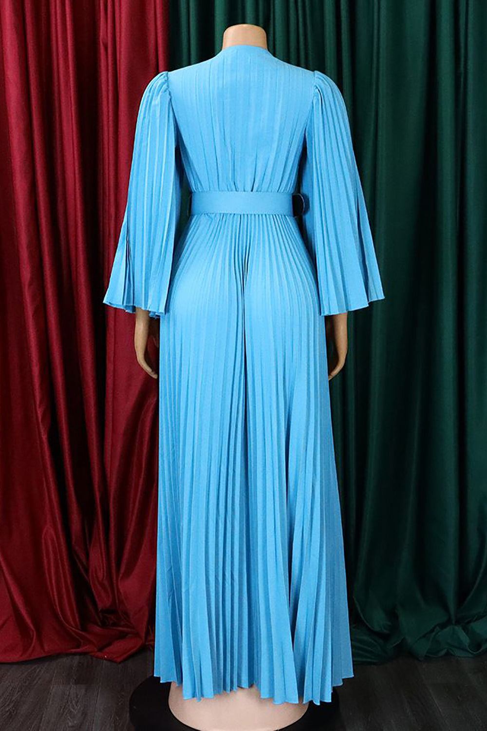 Robe d’invité de mariage longue plissée bleu ciel