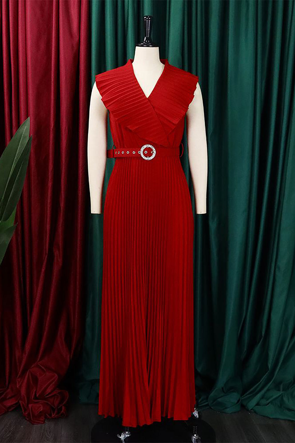 Plus Taille Purple Plissée Robe d’invité de mariage longue