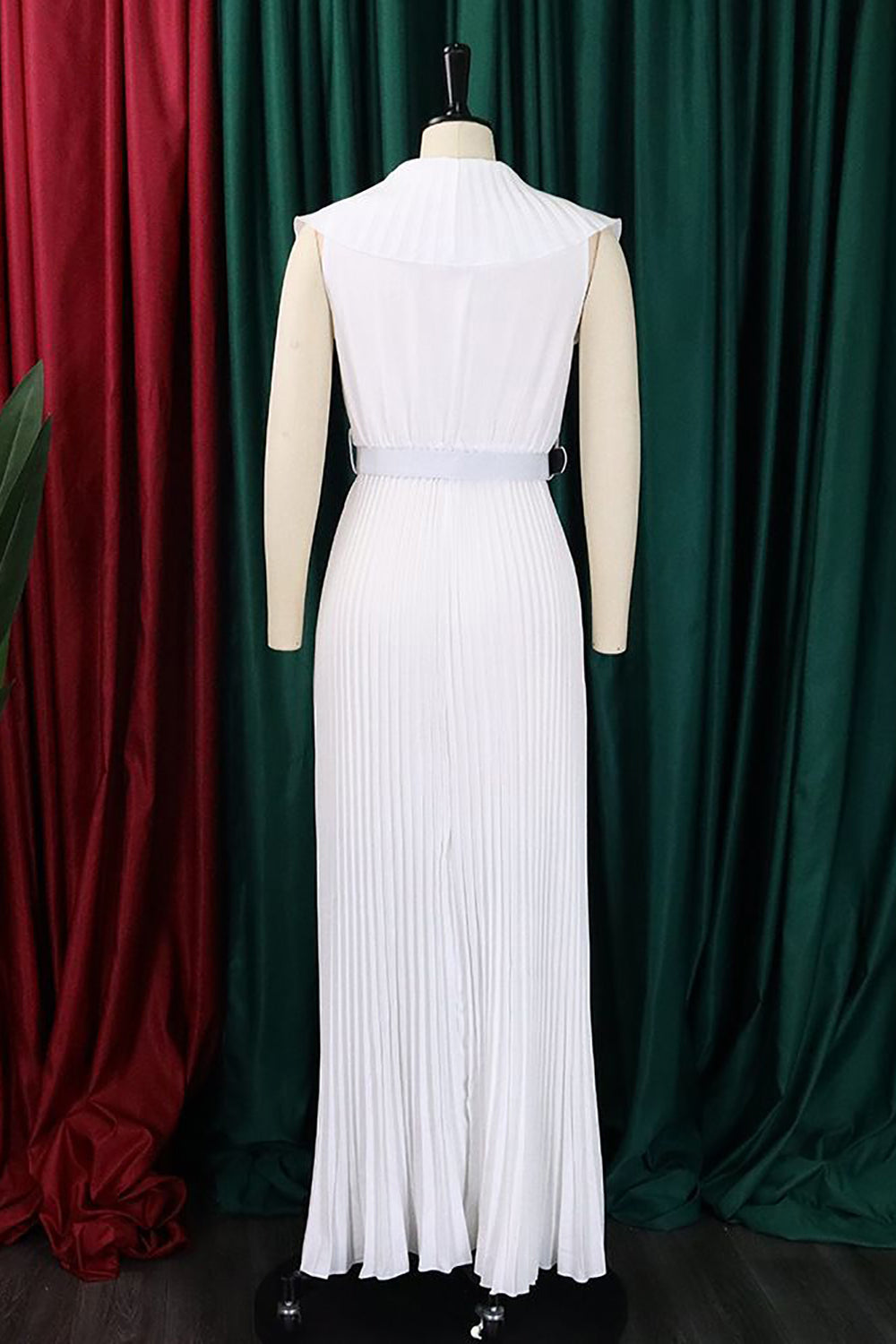 Plus Taille Purple Plissée Robe d’invité de mariage longue