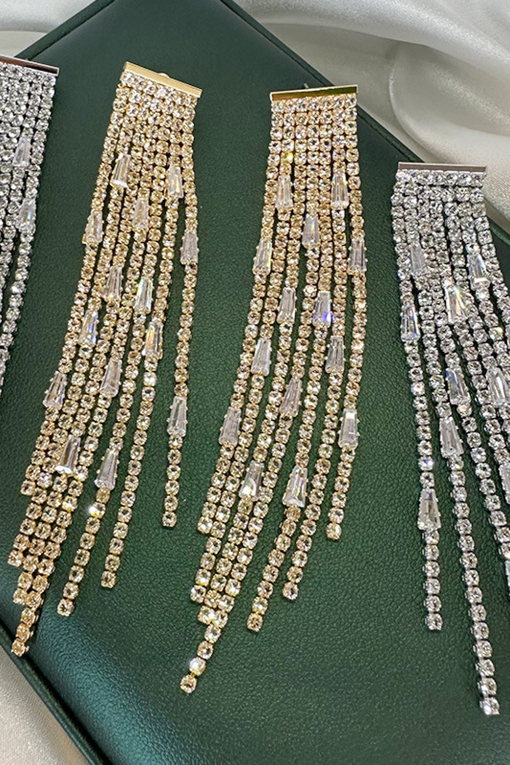 Scintillant or strass pompon longues boucles d’oreilles