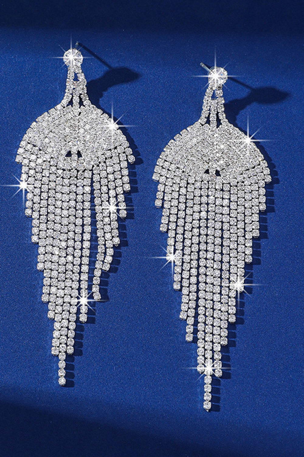 Paillettes argent pompon strass boucles d’oreilles