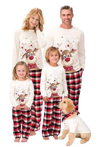 Ensemble pyjama assorti de la famille de cerfs blancs de Noël