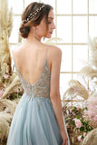 Robe de bal bleu clair en tulle