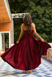 Robe longue en satin bordeaux