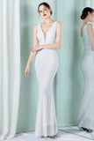 Robe de soirée sirène à col en V profond blanc