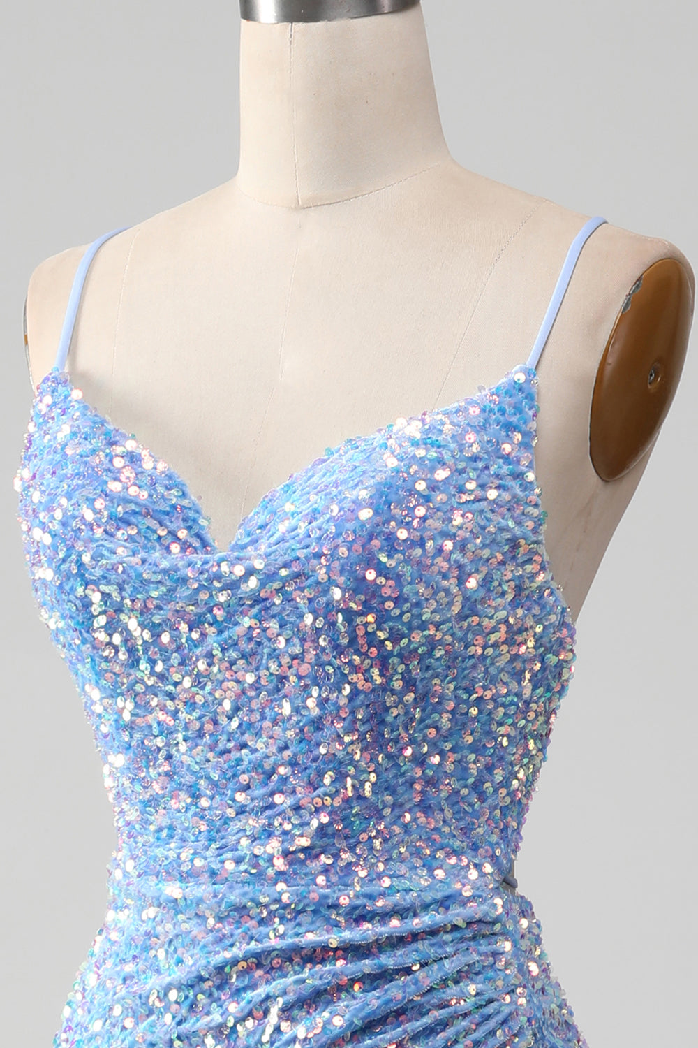 Robe de soirée sirène bleu clair à paillettes scintillantes et fente