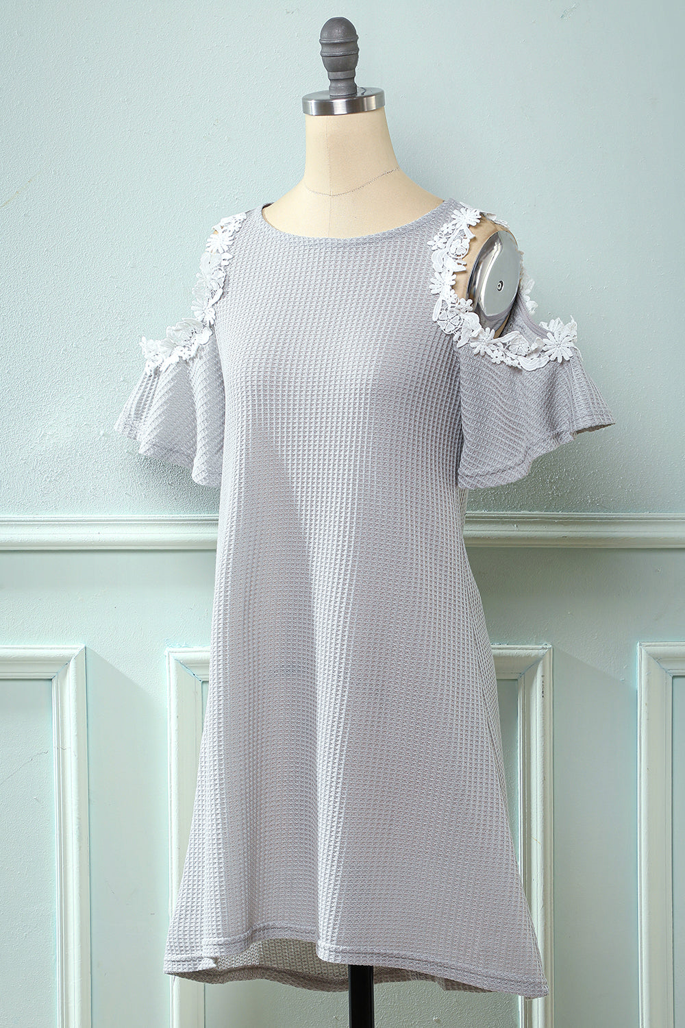 Dark Red Off the Shoulder Knitted Dress avec appliques
