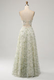 Robe de soirée corset trapèze trapèze vert clair avec broderie