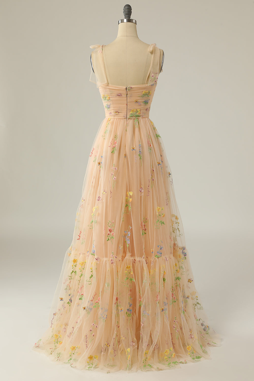 Robe de soirée longue bleue grise avec broderie