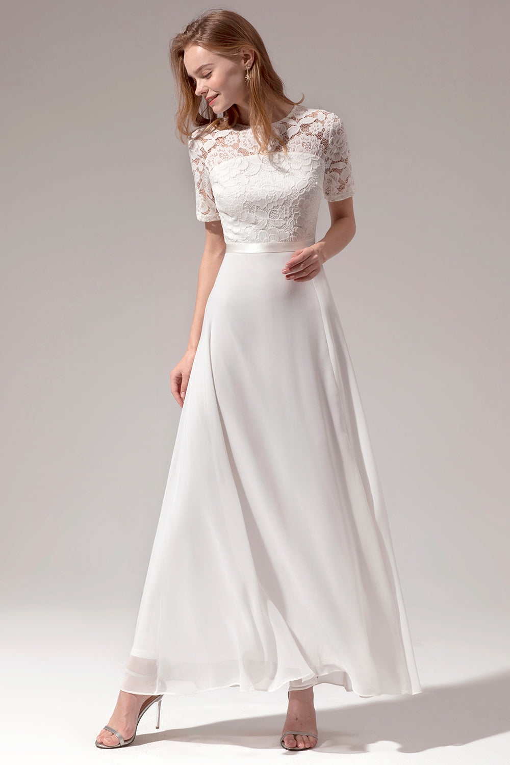 Robe de Bal Formelle Blanche avec Dentelle