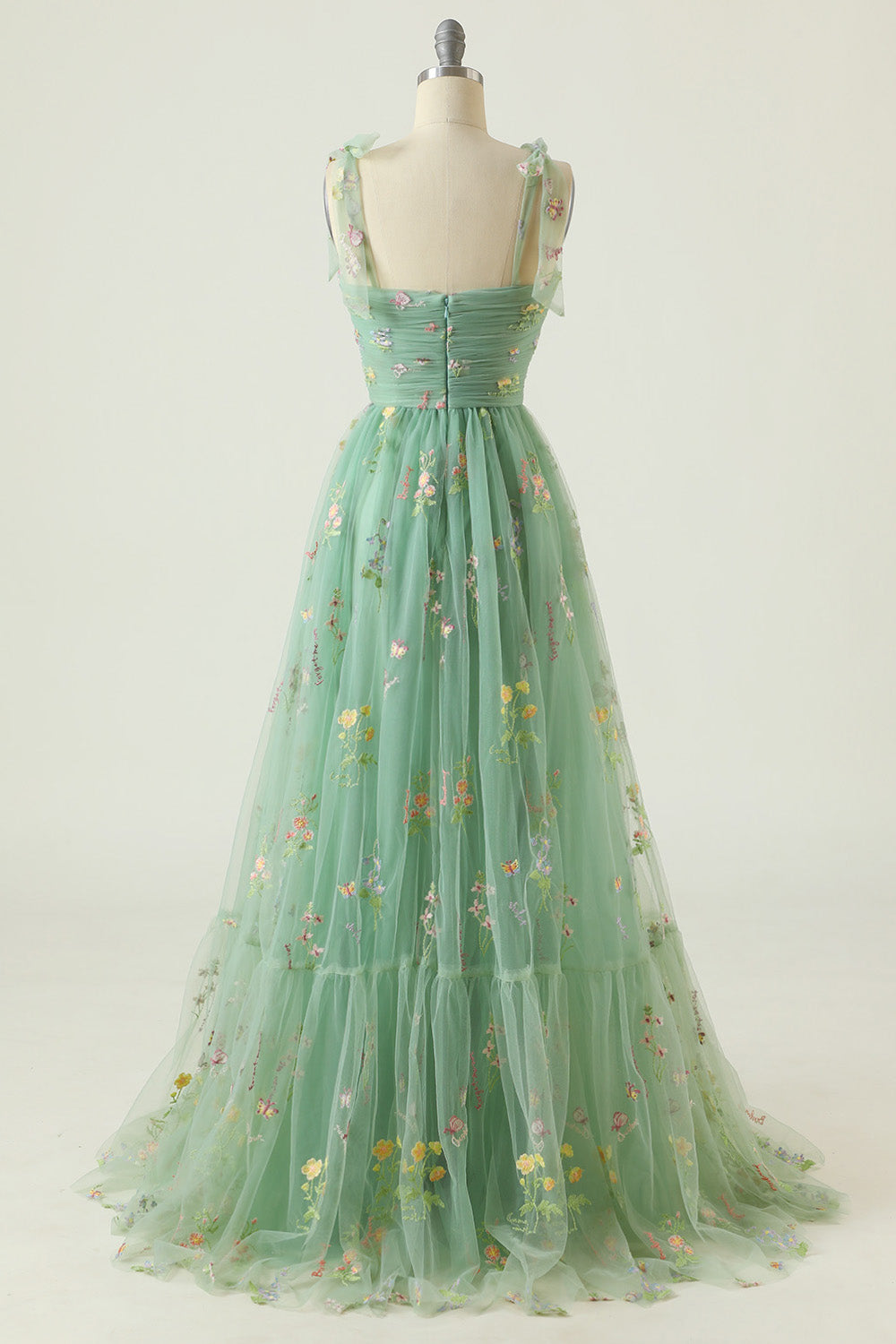 Robe de soirée longue bleue grise avec broderie