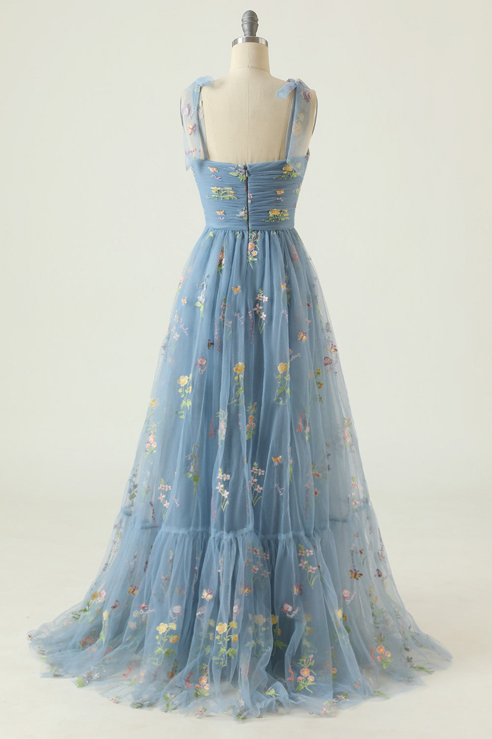 Robe de soirée longue bleue grise avec broderie