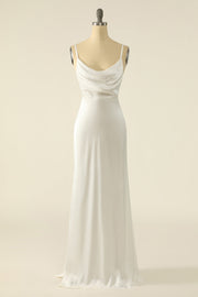 Robe de bal simple en satin ivoire