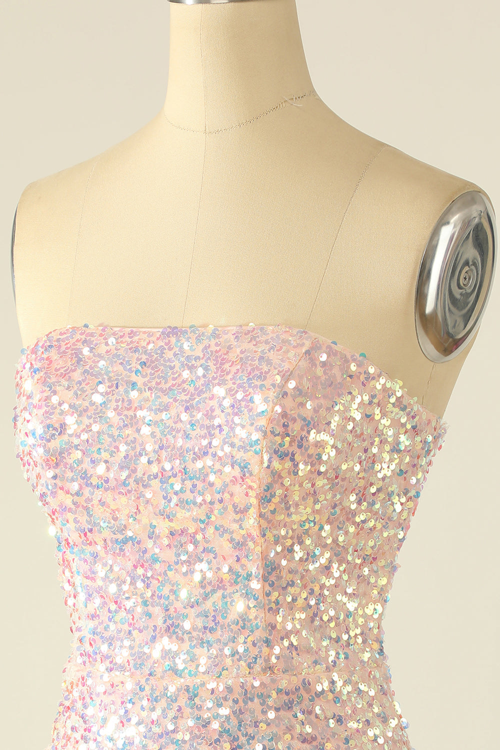 Robe de retour à paillettes bleu ciel avec plumes