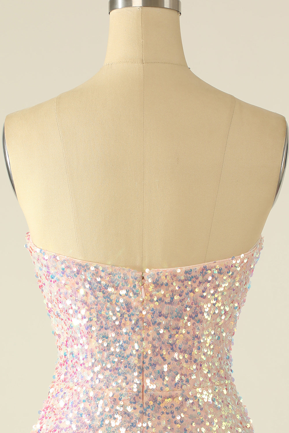 Robe de retour à paillettes bleu ciel avec plumes