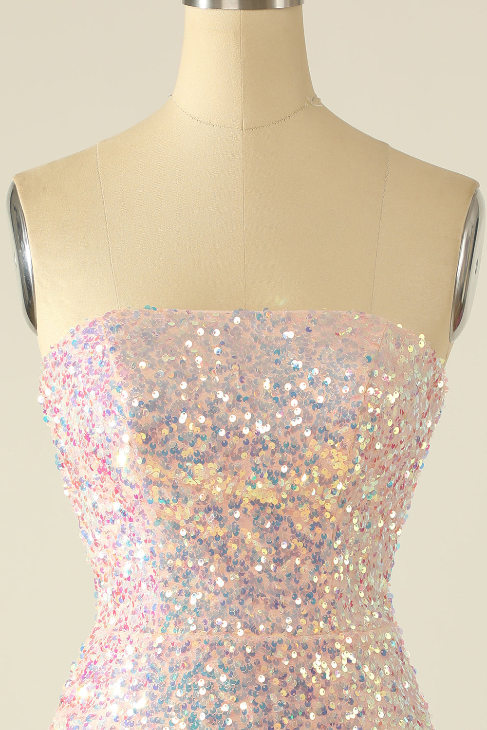 Robe de retour à paillettes bleu ciel avec plumes