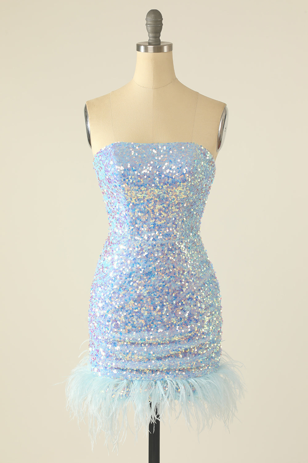 Robe de retour à paillettes roses avec plumes