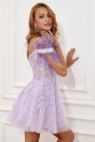 Lavande Off Shoulder Robe de retour à la maison avec des plumes