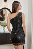 Une épaule Paillettes Petite Robe Noire De Retour