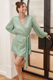 Robe de retour de style wrap vert avec manches longues