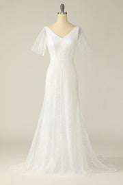 Robe de mariée en dentelle à col V blanc