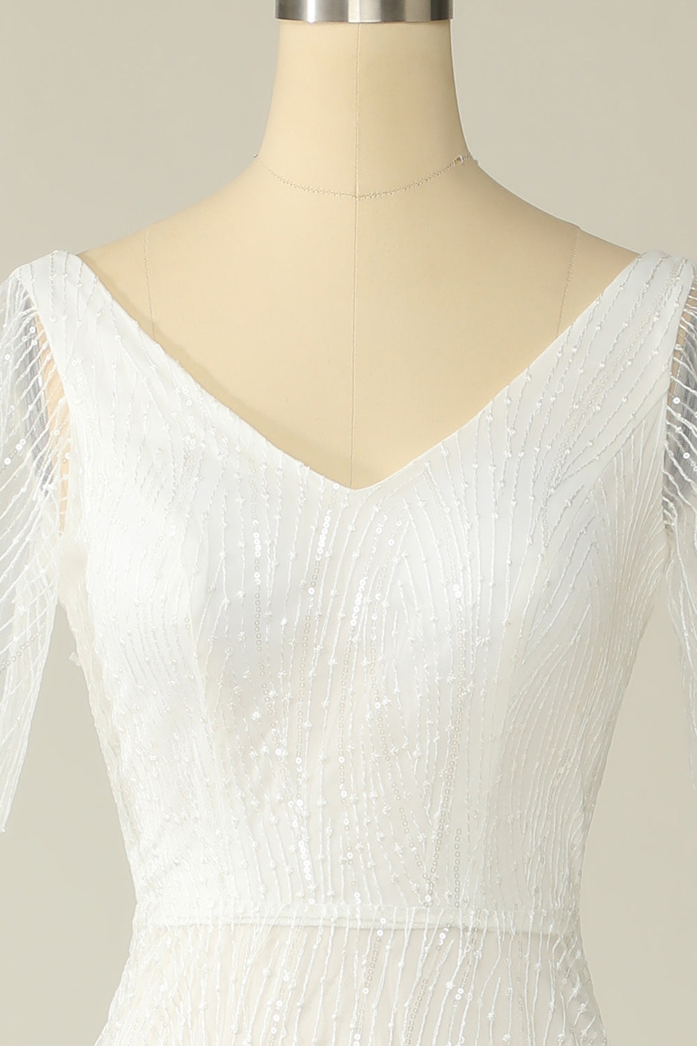 Robe de mariée en dentelle à col V blanc