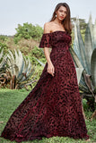 Une ligne à l’épaule Burgundy Robe longue Soirée avec ceinture