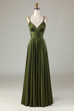 Robe de demoiselle d'honneur longue olive sans manches coupe trapèze