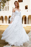 Robe de mariée en organza blanc sur épaule