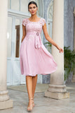 Robe de mère de la mariée en mousseline rose avec dentelle