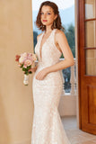 Mermaid Deep V Neck Robe de mariée en dentelle blanche avec appliques