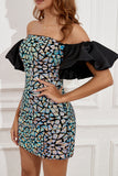 Robe bleue à sequins et épaules dénudées de retour avec manches bouffantes