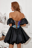 Robe de retour à la maison Black Sweetheart avec manches détachables