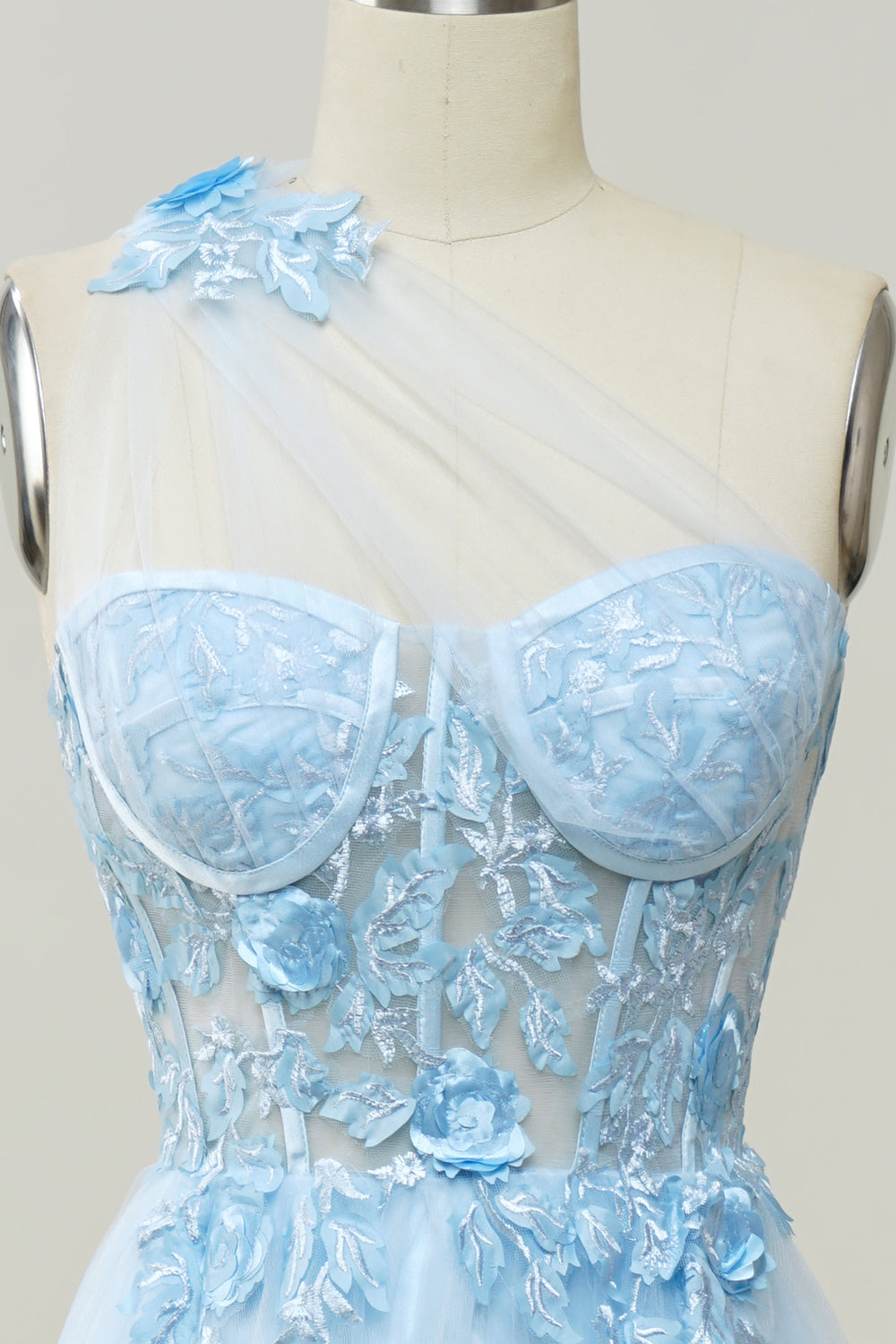 Une robe de bal longue Line One Shoulder Sky Blue avec appliques