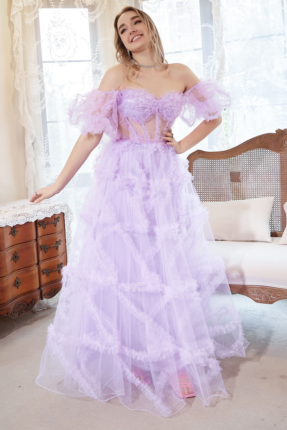 Une ligne de l’épaule Corset violet Plus Robe de bal avec nœud papillon