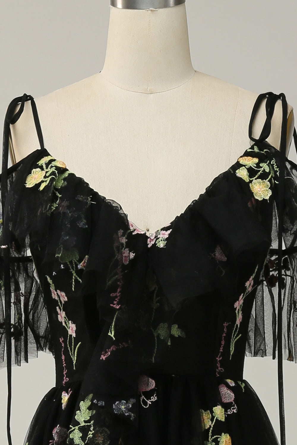 Bretelles spaghetti à encolure en V Broderie Noir Robe de Soirée longue avec fente