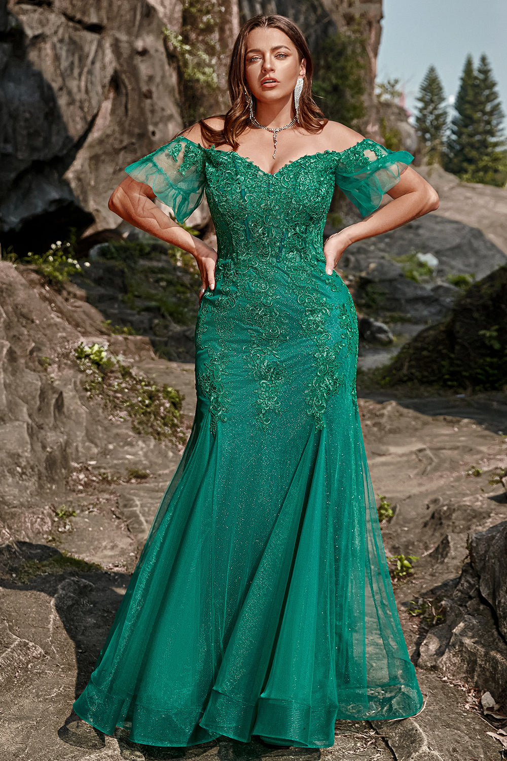 Sirène de l’épaule Robe de soirée vert foncé Plus Taille avec appliques